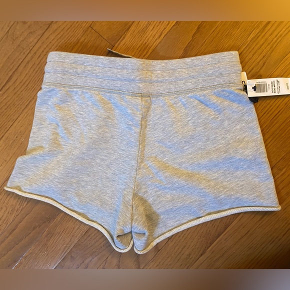 NWT aritzia sweat shorts - Picture 4 of 5